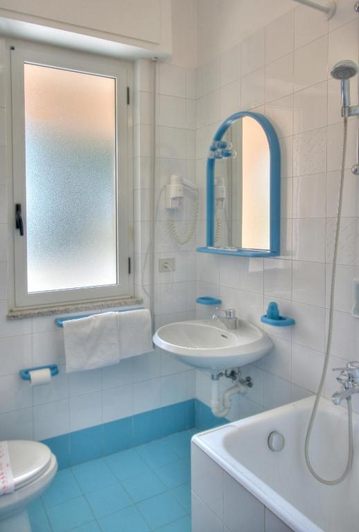 Residence Bellevue Apartments Pietra Ligure Room photo